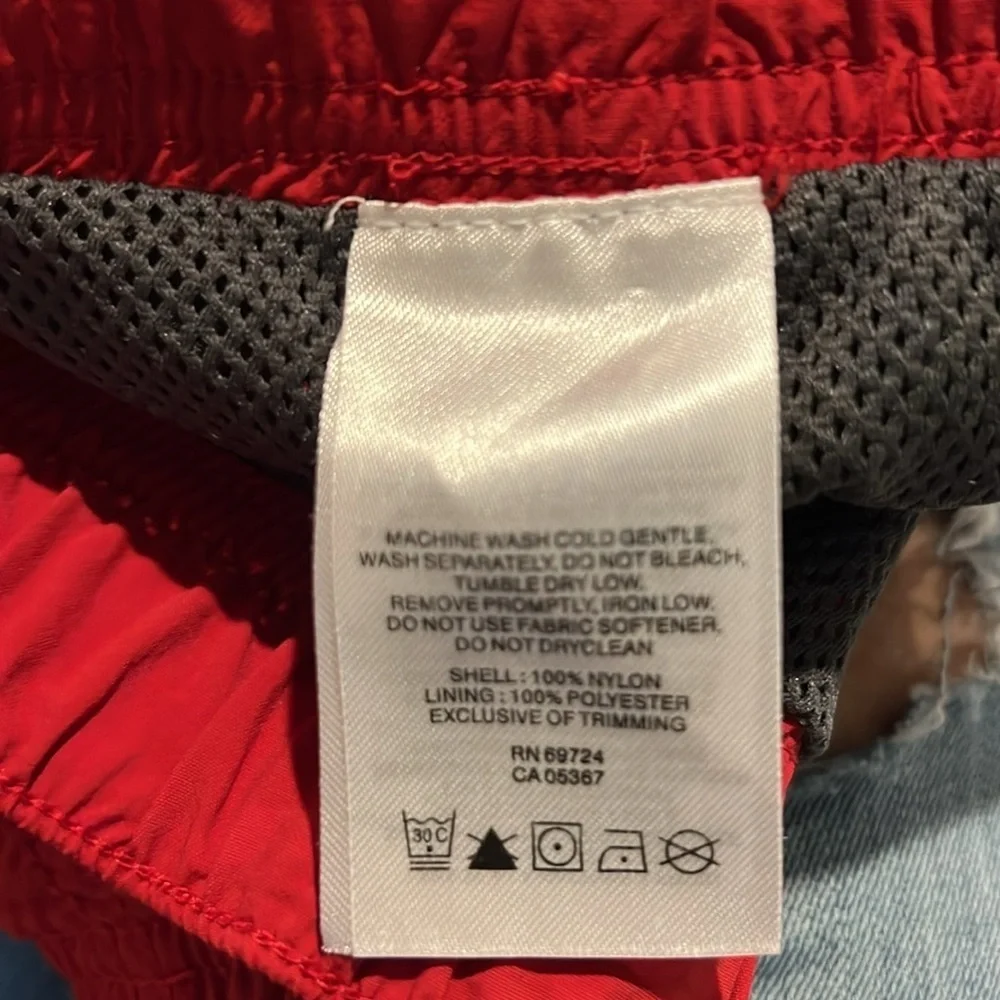 Columbia Men’s Red Omni-Shade Swim Trunks Size XL